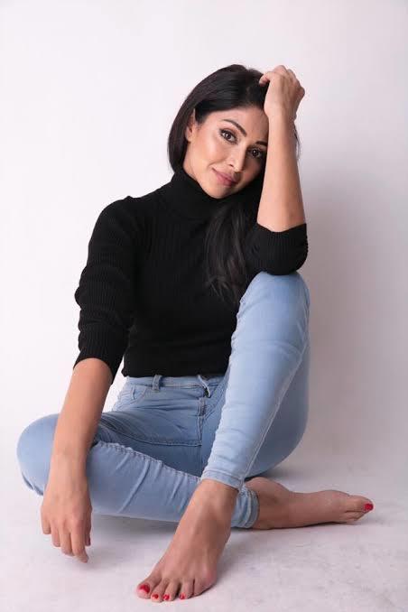 kajal bagwandeen feet 3