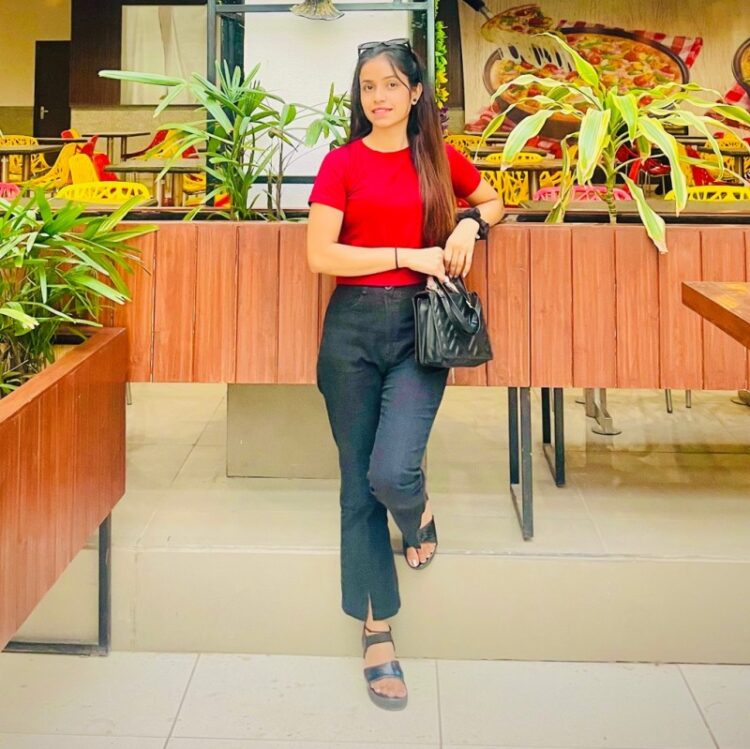 kajal choudhary feet 5