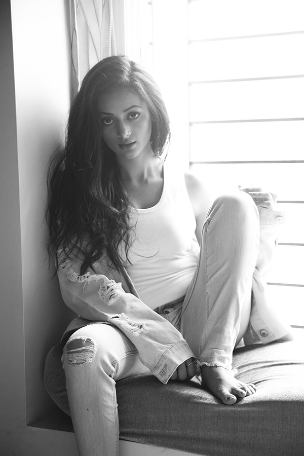 kajol srivastava feet 3