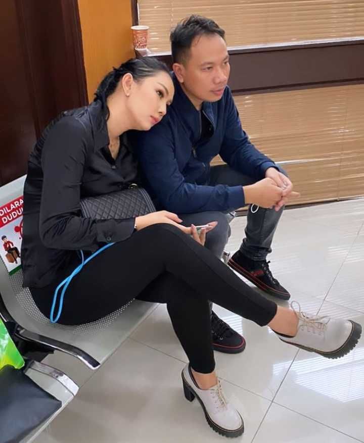 kalina oktarani feet 1