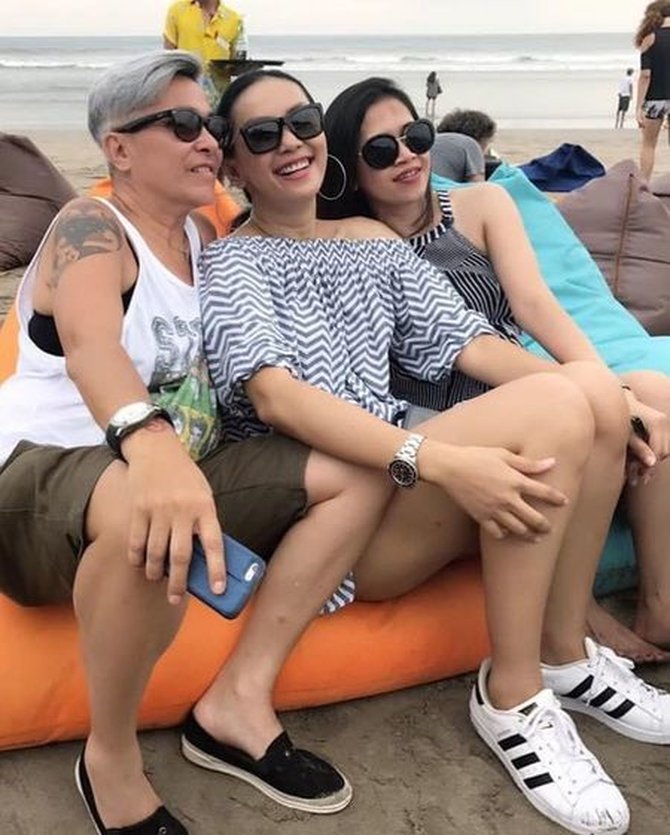 kalina oktarani feet