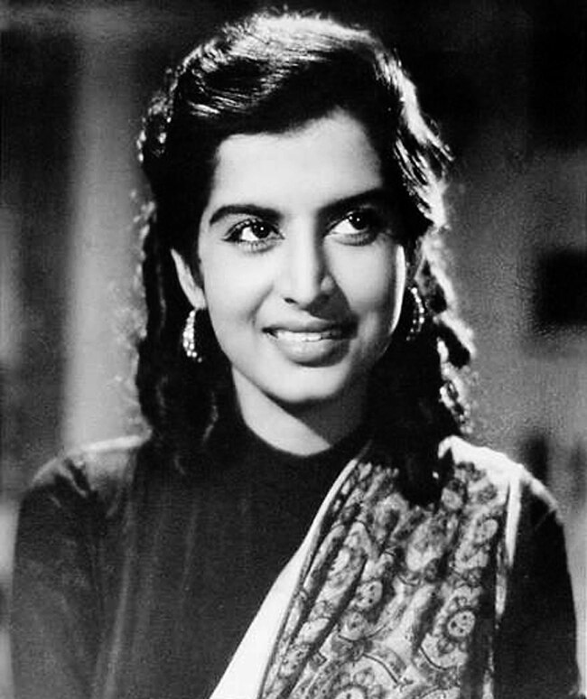 kalpana kartik feet 5