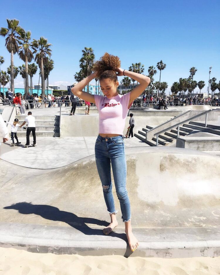 kamaia fairburn feet 3