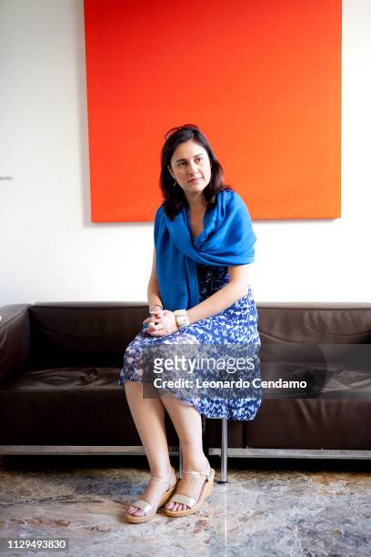 kamila shamsie feet 1