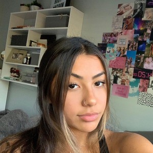 kamryn izquierdo feet 2