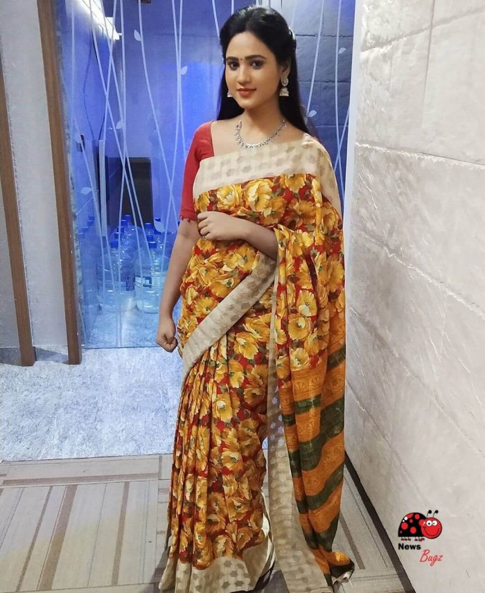 kanmani sekar feet 2