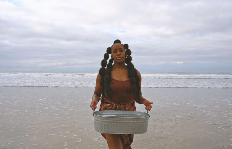 kara jenelle wade feet 3