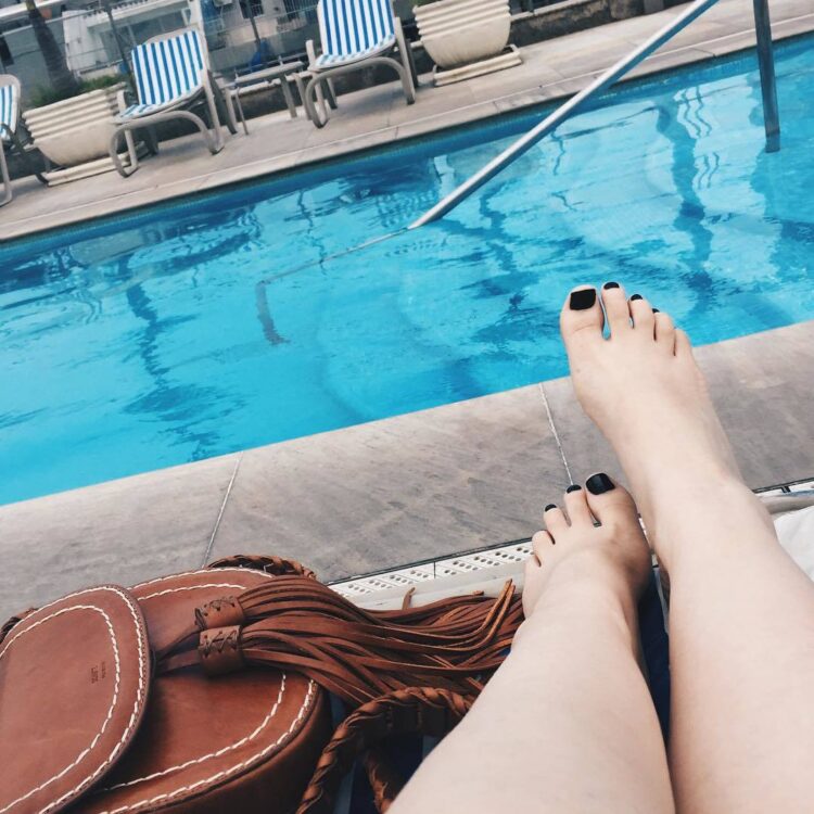 karen bachini feet 2