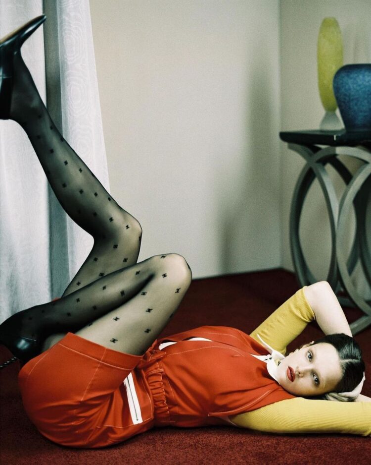 karen laviede feet 2