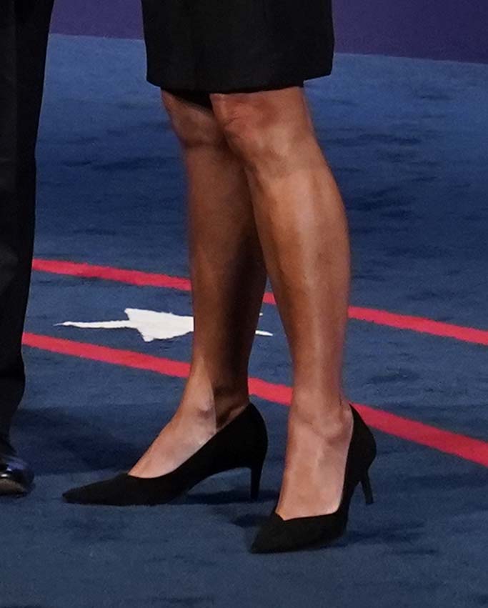 karen pence feet 6