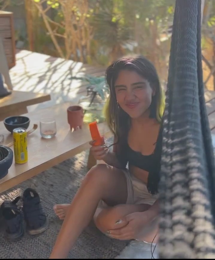 karen polinesia feet