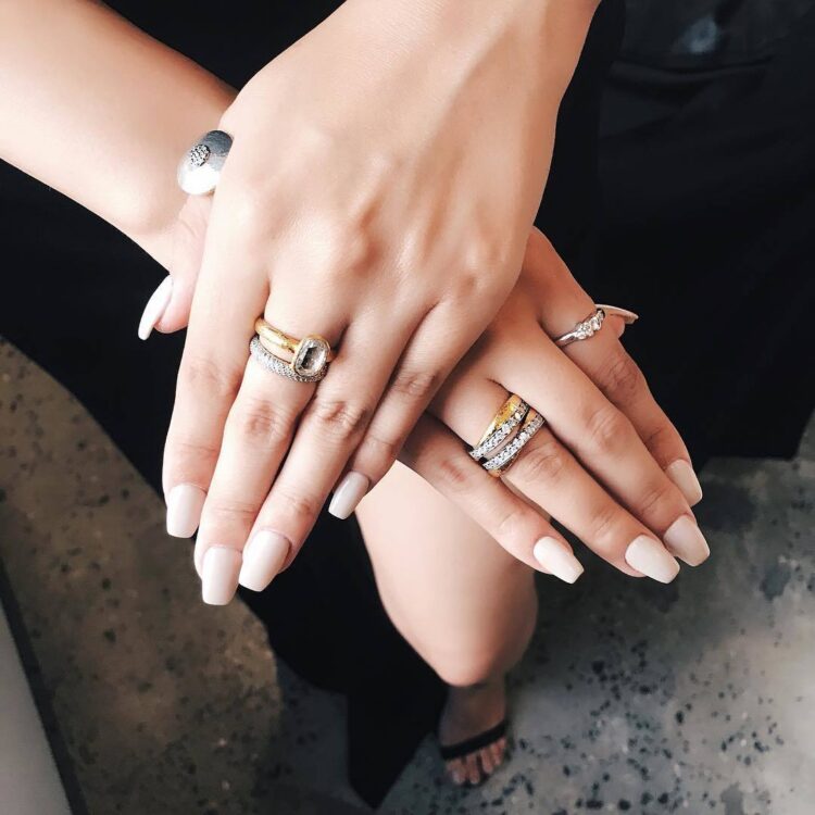 karen rodriguez feet 5