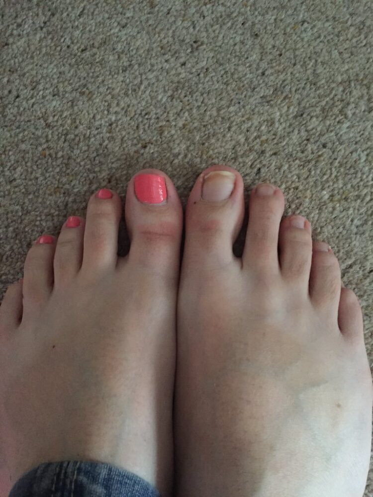 karen taylor feet 1