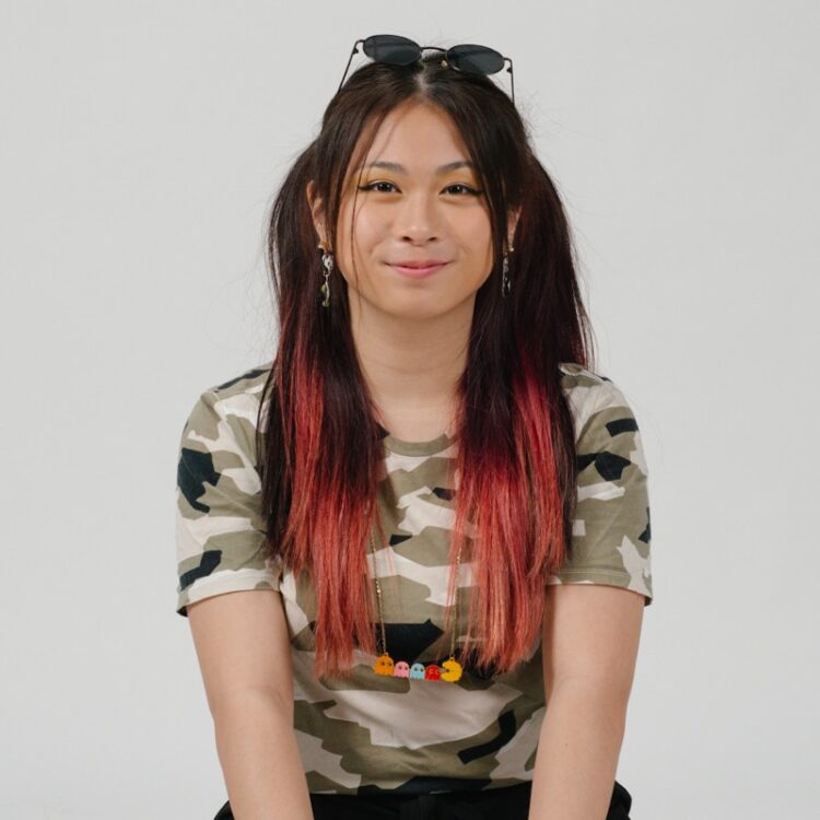 karina boenardi feet 1