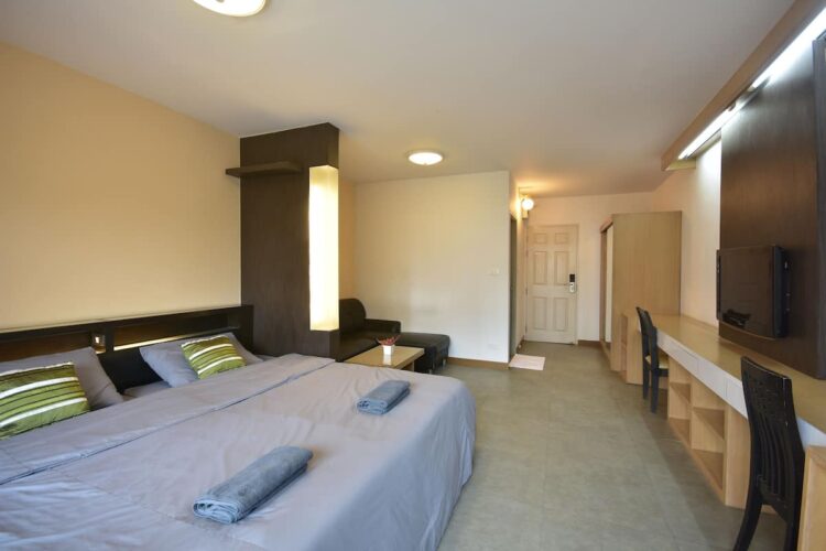 karina salaya feet 4