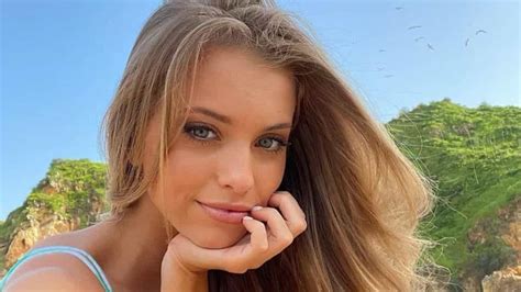 karis ann asten feet 2