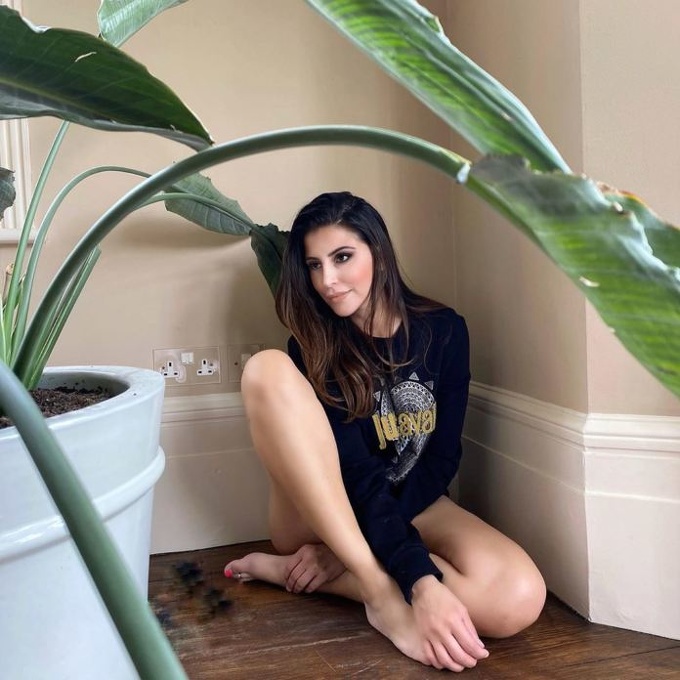 karishma kotak feet 6