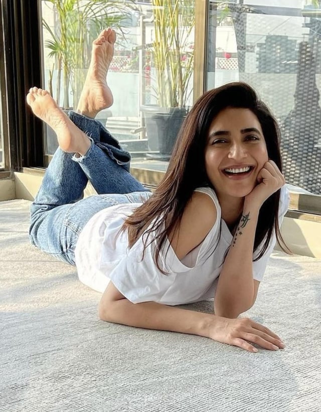 karishma tanna feet 1
