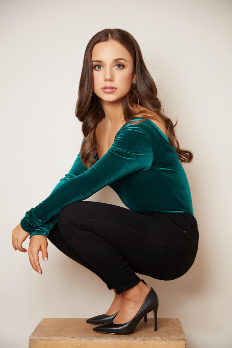 karissa bodnar feet 2