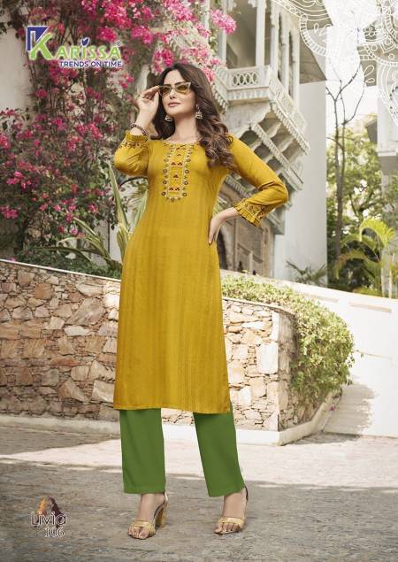 karissa livia feet 4