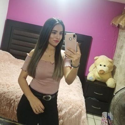 karla arellano feet 2