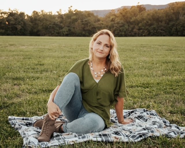 karlee holden feet 2