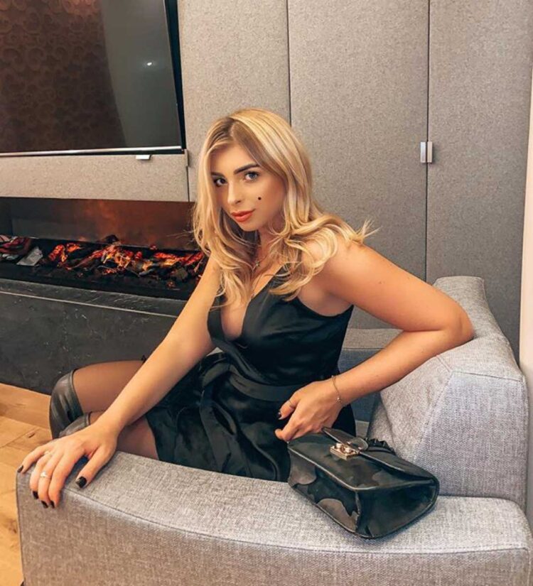 karolina alexandrova feet 1