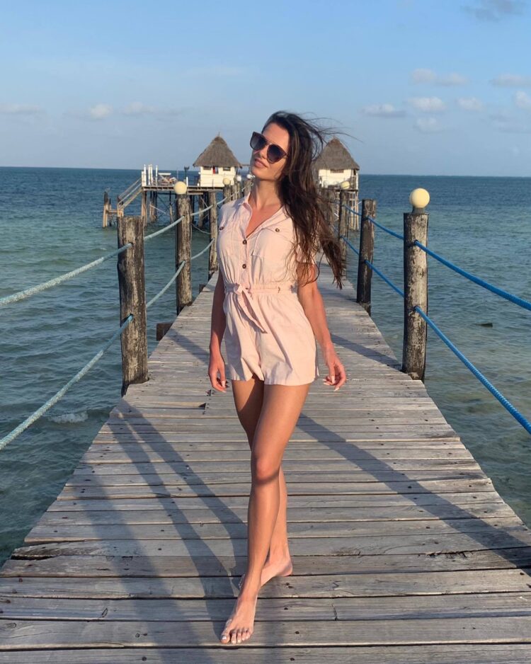 karolina bojar feet 3