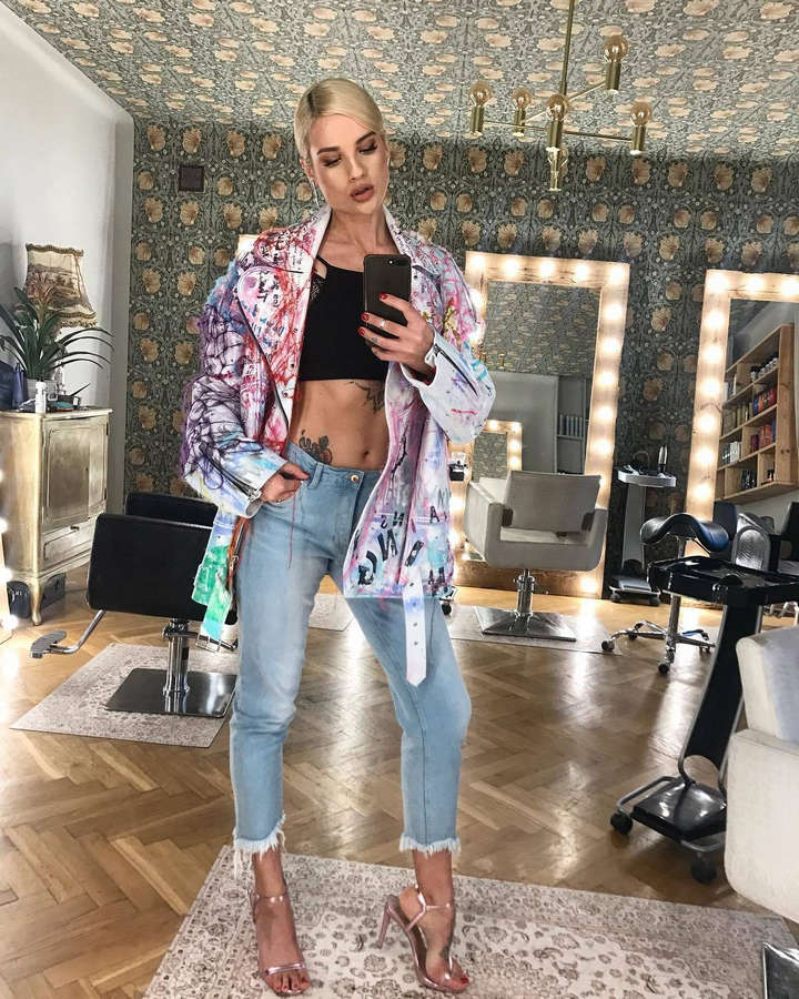 karolina gilon feet 4