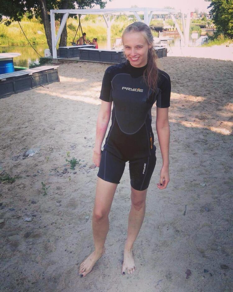 karolina golebiewska feet 1