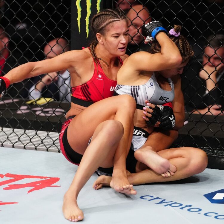 karolina kowalkiewicz feet 4