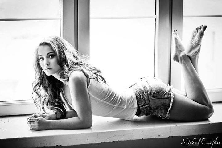 karolina kowalkiewicz feet 6