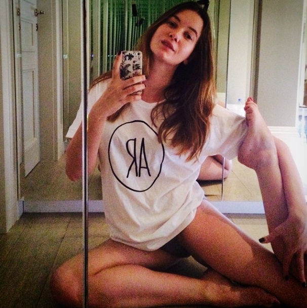 karolina malinowska feet 2