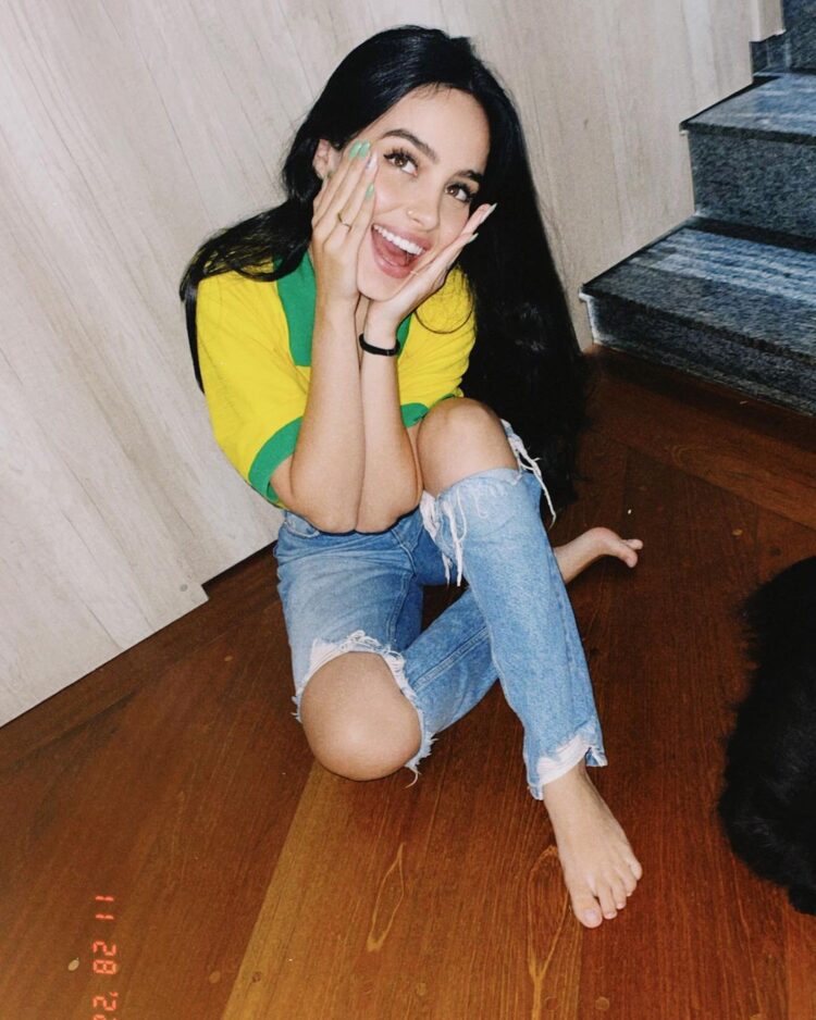 karoline lima feet 6