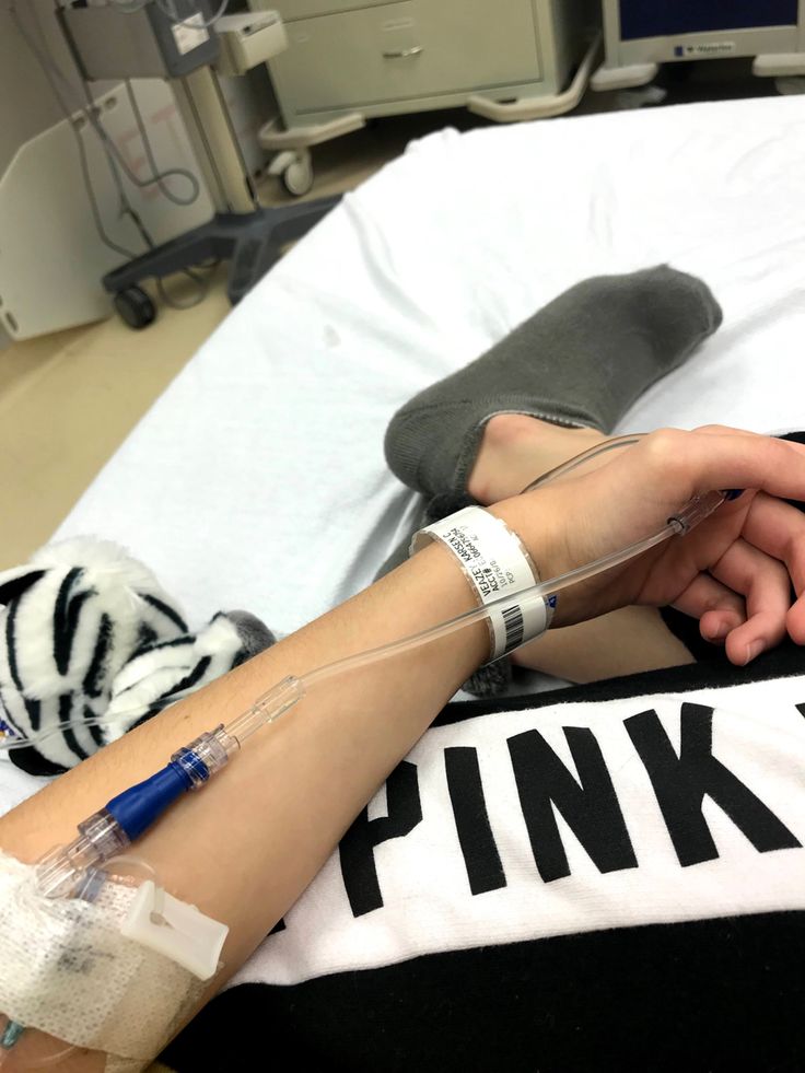 karsen veazey feet 4