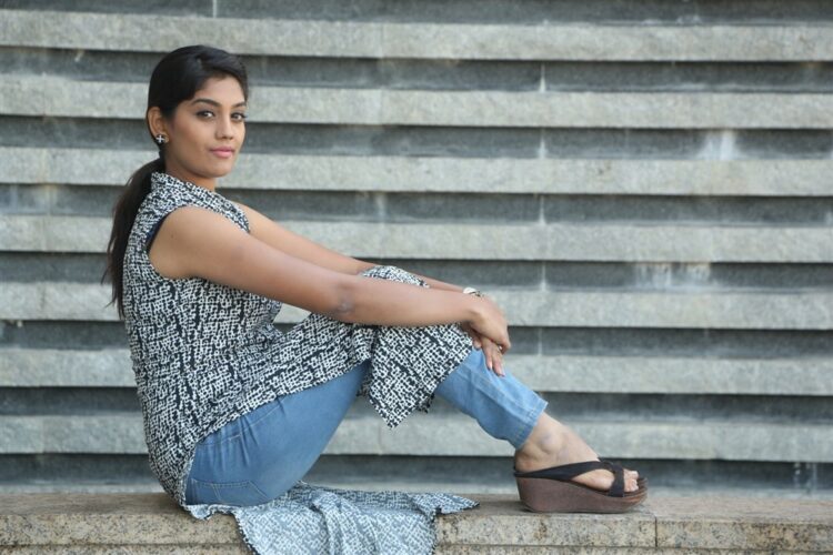 karuunaa bhushan feet 1