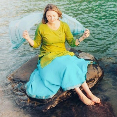 kash bhattacharya feet 1