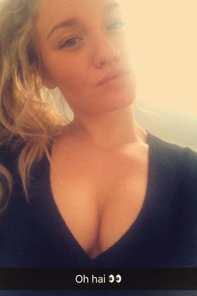 kashira whiteley feet 3