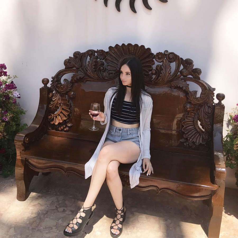 kassandra suarez feet 5