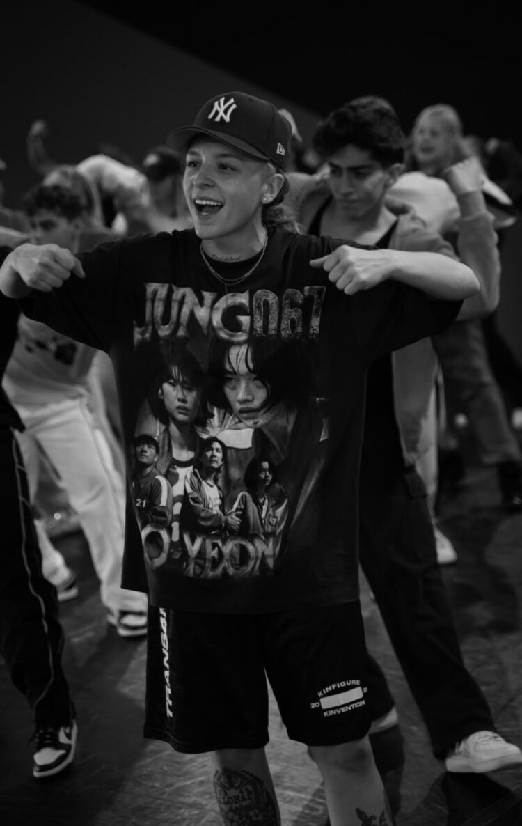 kassidy bright feet 2