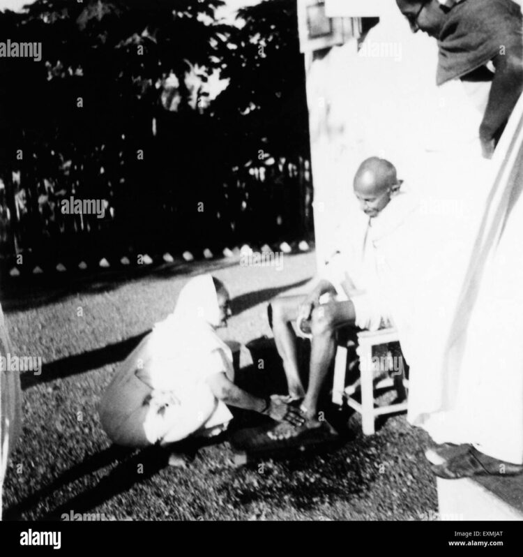 kasturba gandhi feet 3