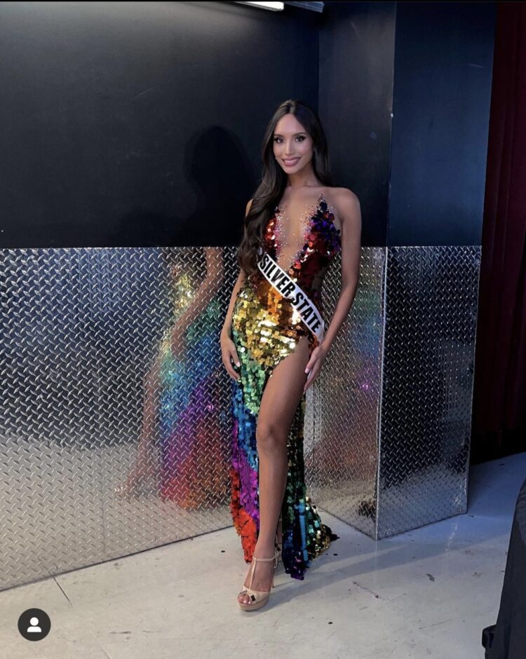 kataluna enriquez feet 6