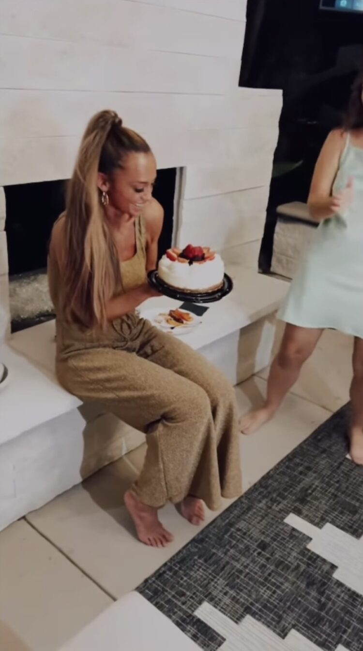 kate abdo feet 2