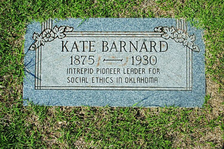 kate barnard feet 6