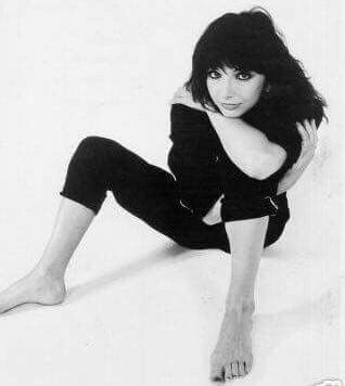 kate bush feet 3