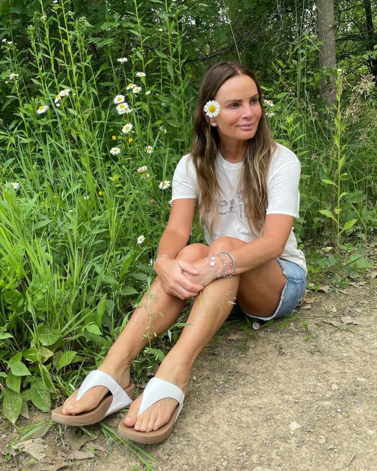 kate gabrielle feet 4