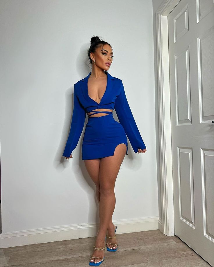 kate isobel sharp feet