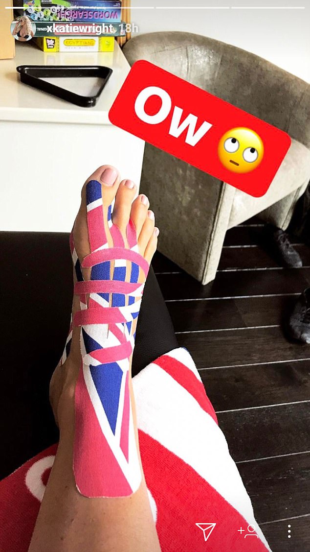 kate wright feet 5