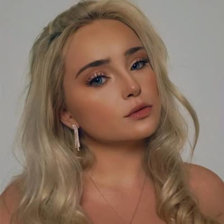 katelyn garland feet