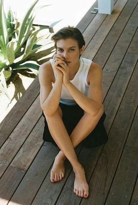 katelyn nacon feet 6